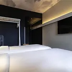Hotel Ibis Center *