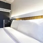 Hotell Ibis Center *
